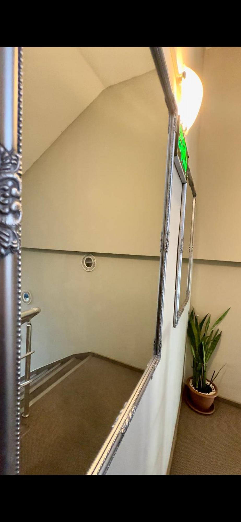 Lion'S Hotel بوخارست المظهر الخارجي الصورة